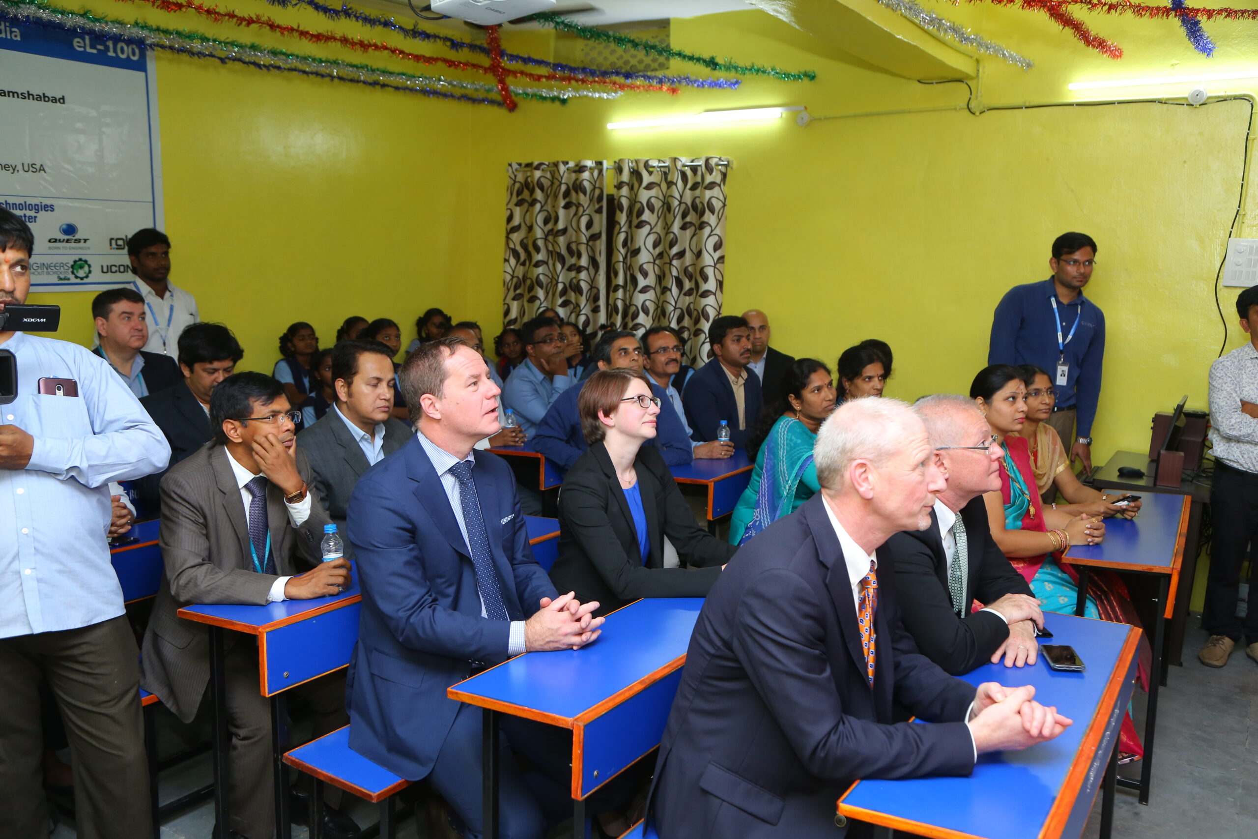 E Learning Centers100 Zilla Parishad High School , ZPHS (Girls) Shamshabad-1